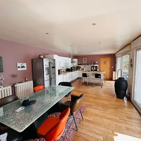 La Clauzets Piscine Holiday home